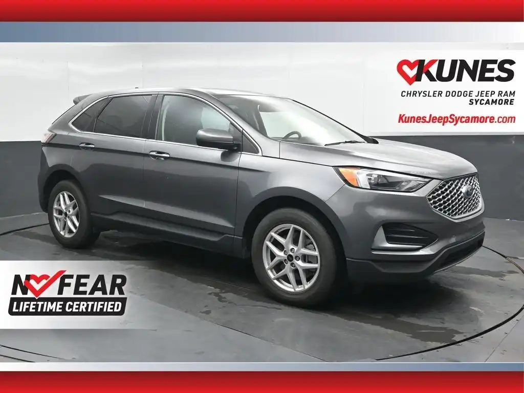 2024 Ford Edge SEL AWD's photo