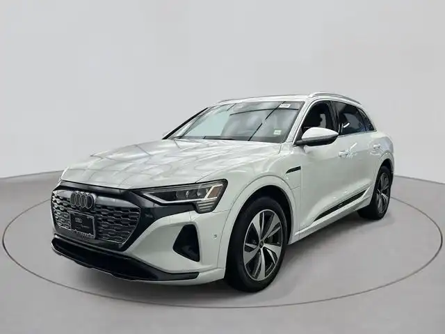 2024 Audi Q8 e-tron 114 kWh Premium Plus quattro 55's photo