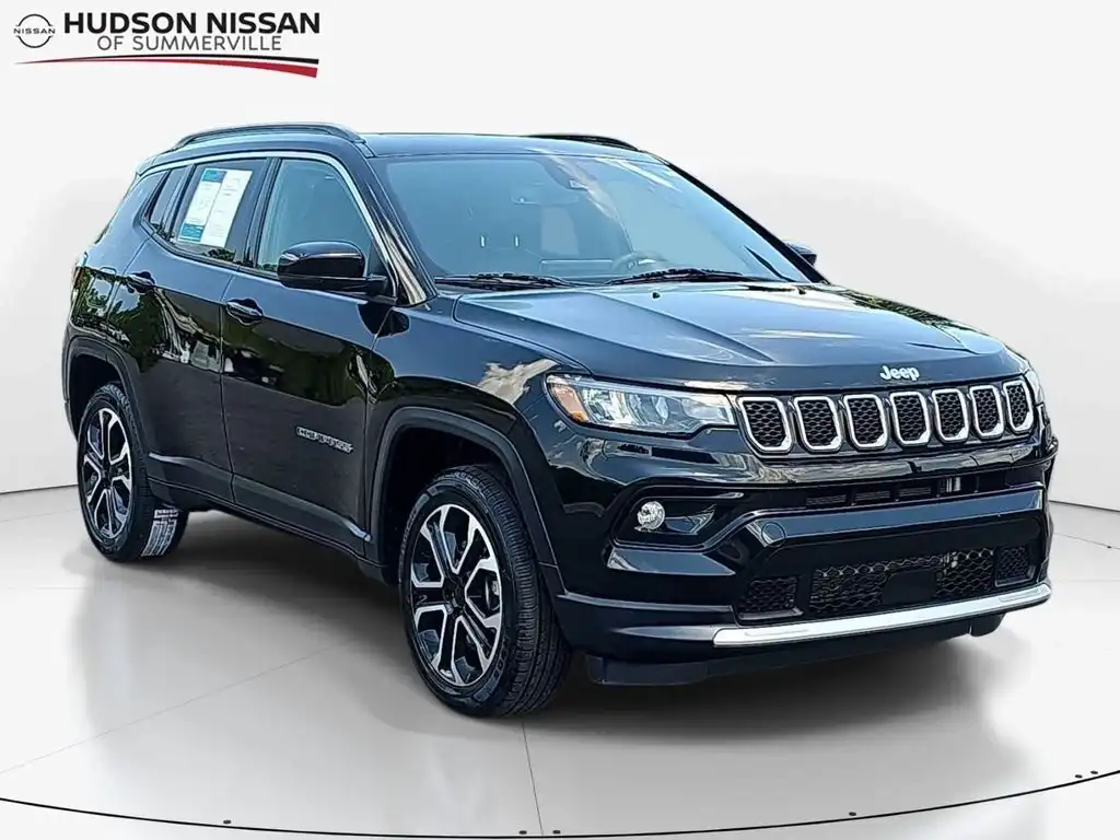 2023 Jeep Compass Limited 4X4's photo