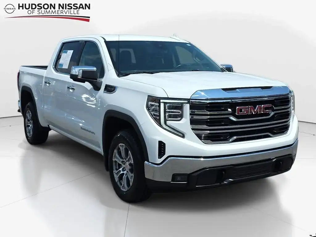 2025 GMC Sierra 2WD Crew Cab Short Box SLT's photo