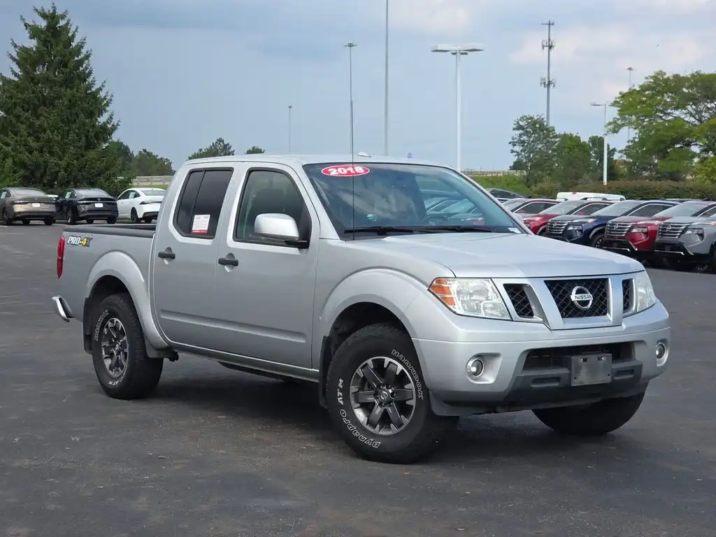 2018 Nissan Frontier 4.0 PRO-4X Crew Cab 4WD Auto's photo