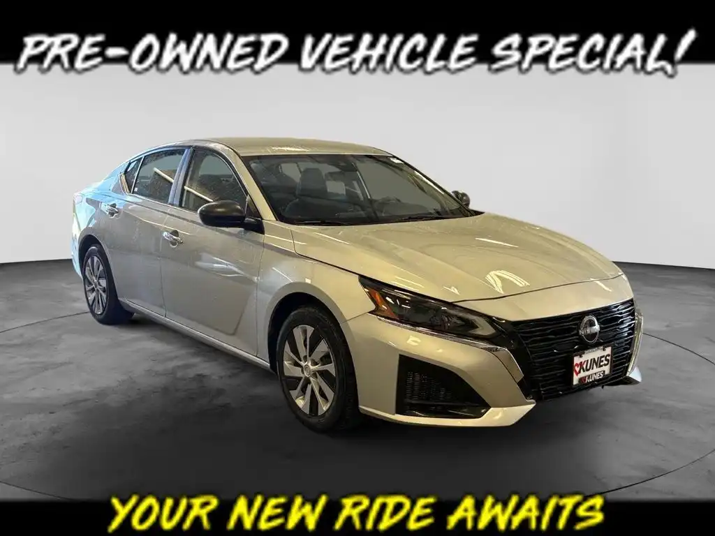 2024 Nissan Altima 2.5 S's photo