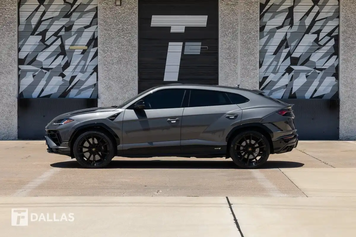 2024 Lamborghini Urus 4.0 V8 S's photo