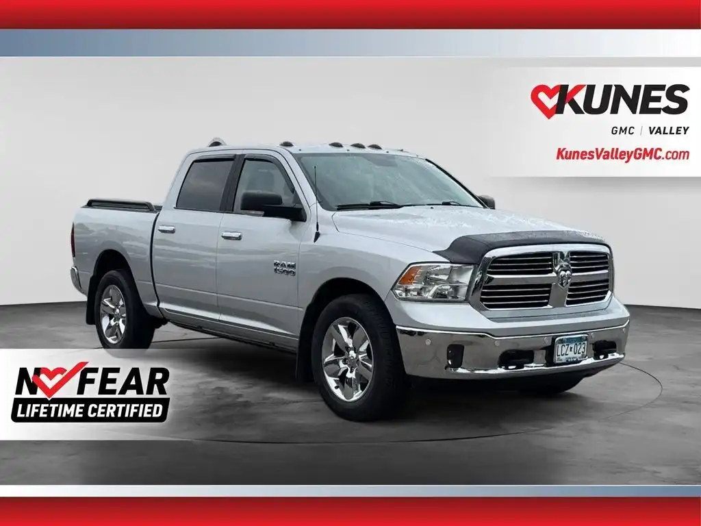 2017 RAM 1500 Big Horn 4WD Crew Cab 5'7's photo