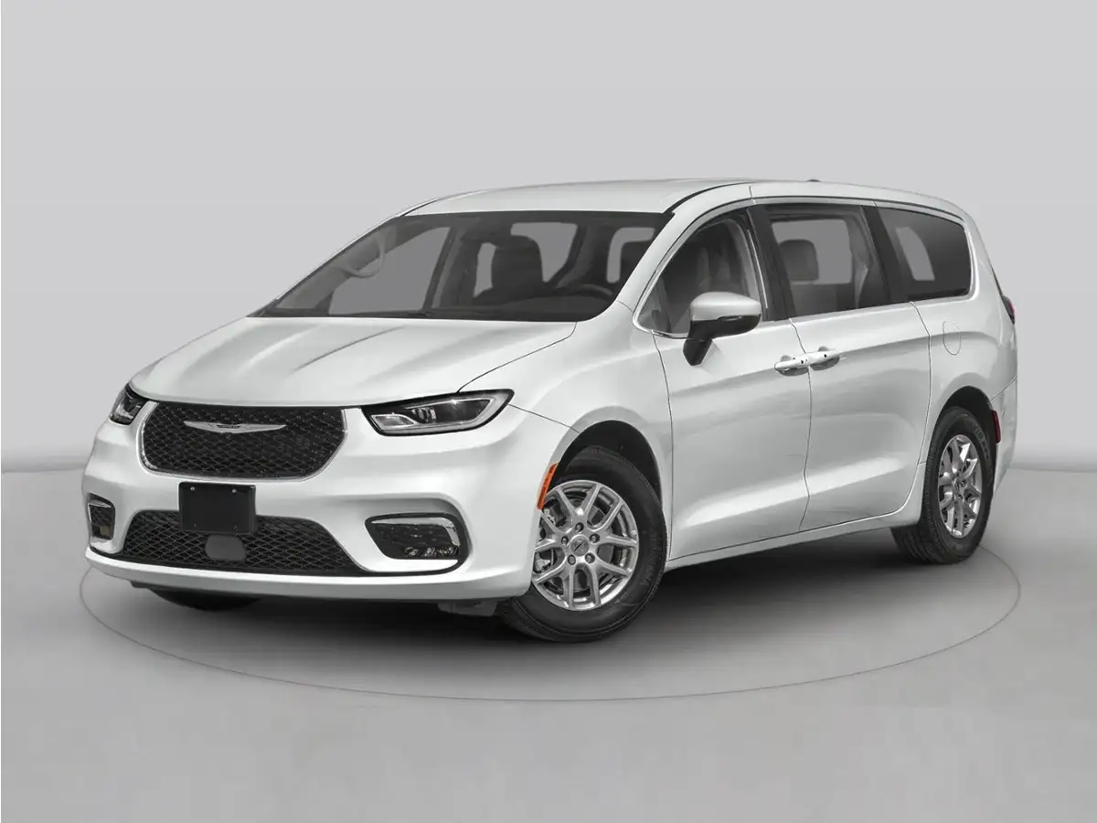 2023 Chrysler Pacifica Touring L's photo