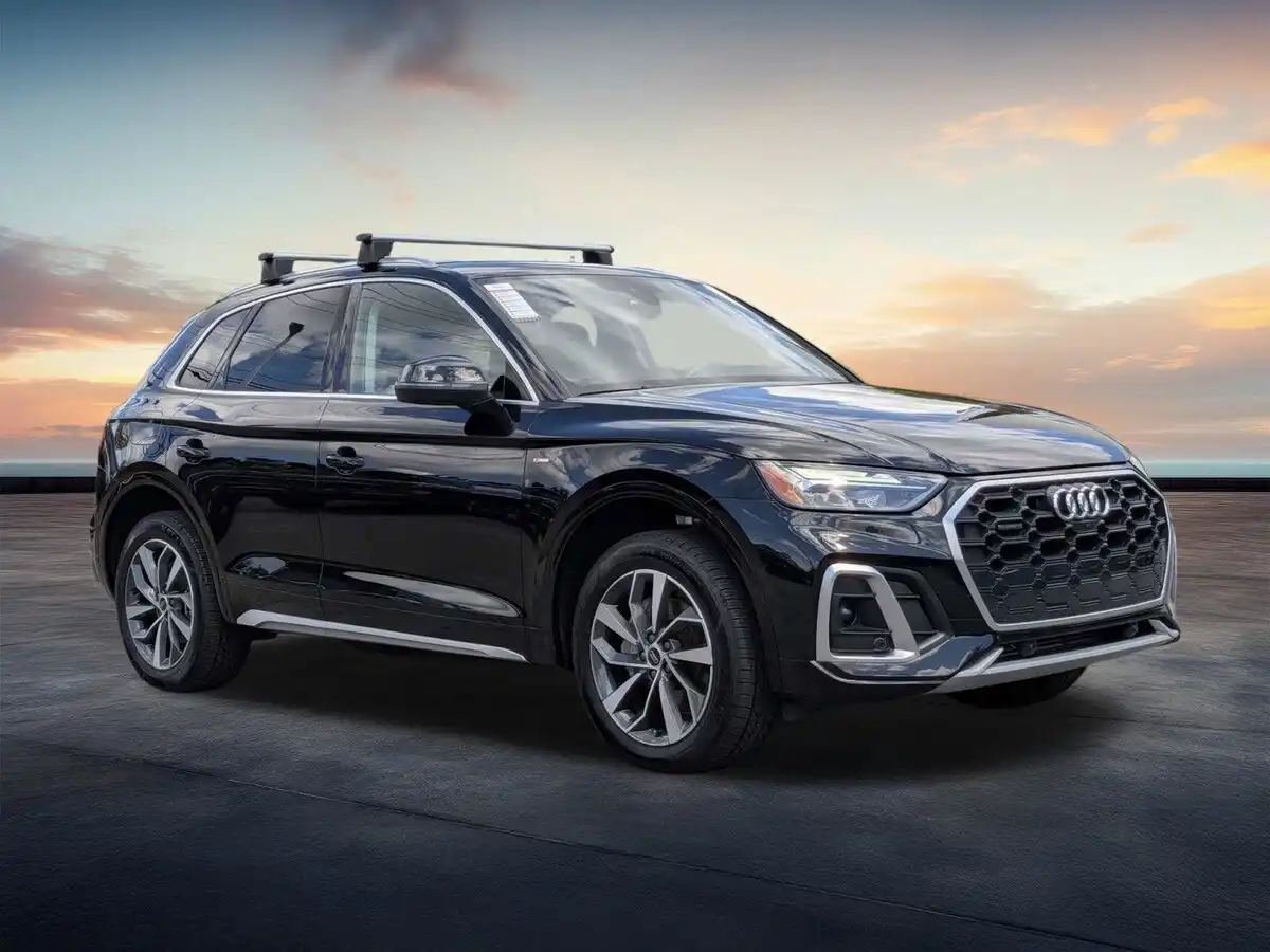 2024 Audi Q5 45 Premium Plus's photo