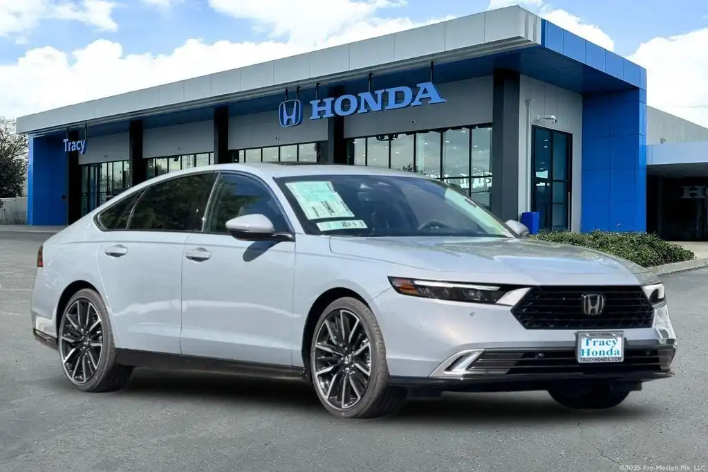 2026 Honda Accord Hybrid Touring's photo