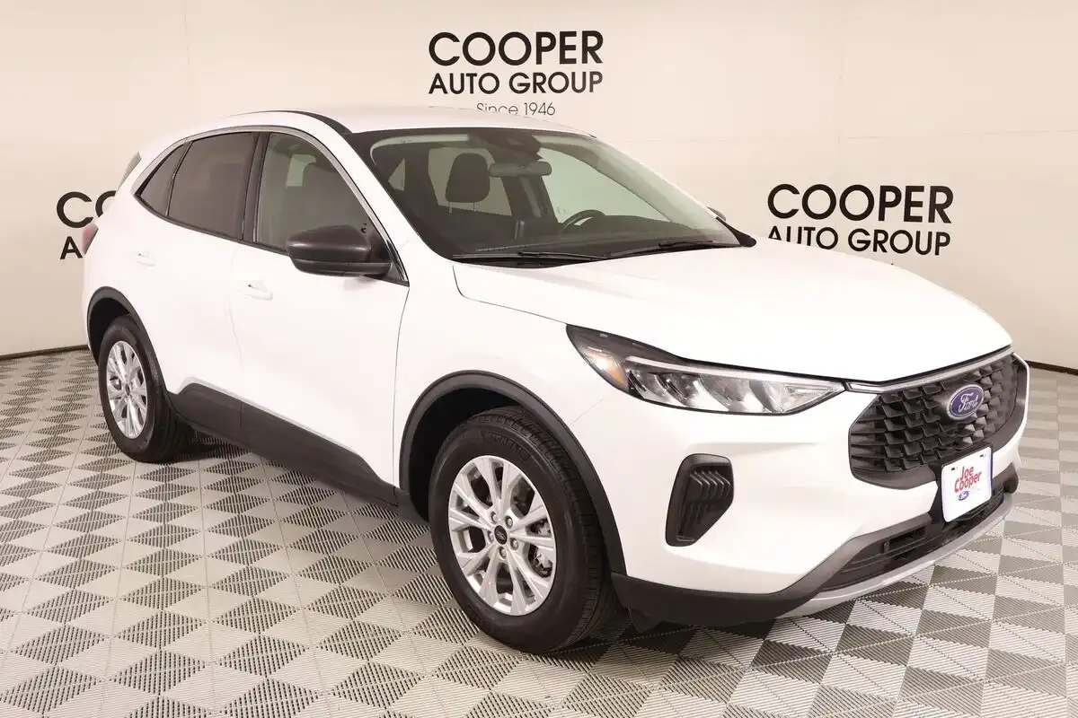 2024 Ford Escape Active FWD's photo