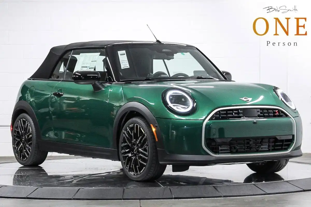 2026 MINI Convertible Cooper S's photo