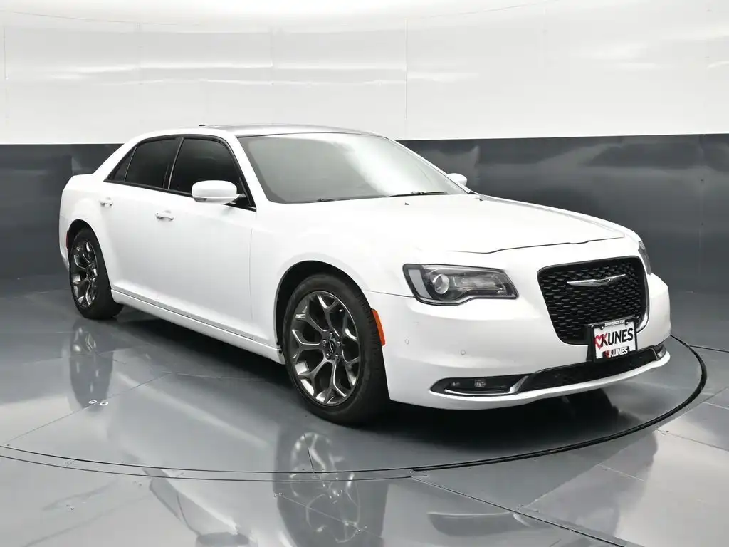 2015 Chrysler 300 V6 S RWD's photo