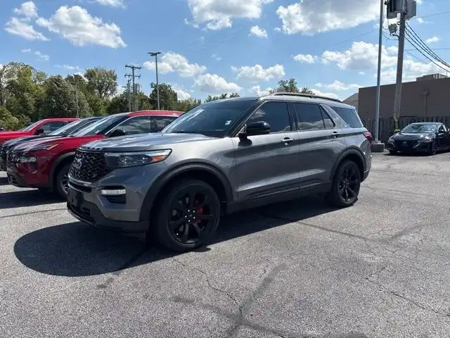 2021 Ford Explorer ST 4WD's photo