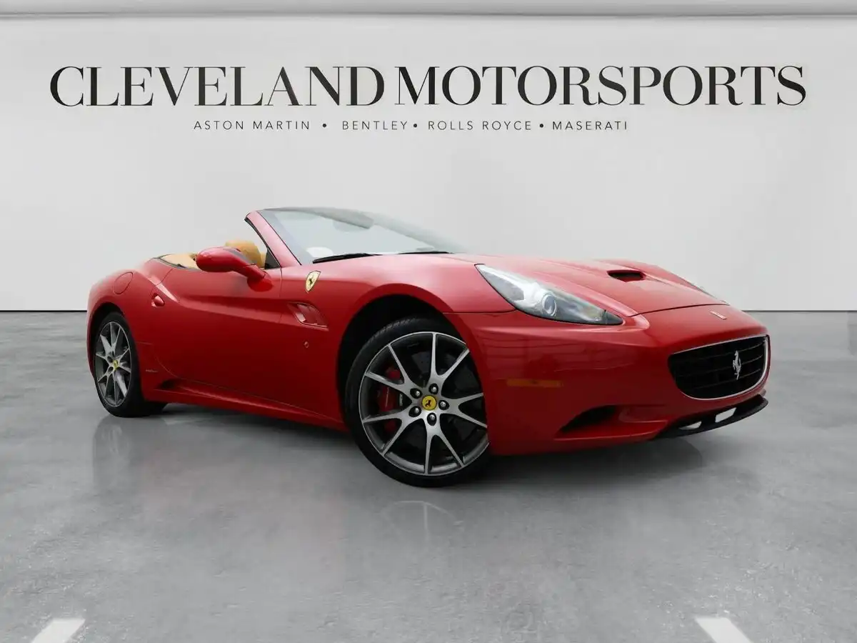 2010 Ferrari California Base's photo