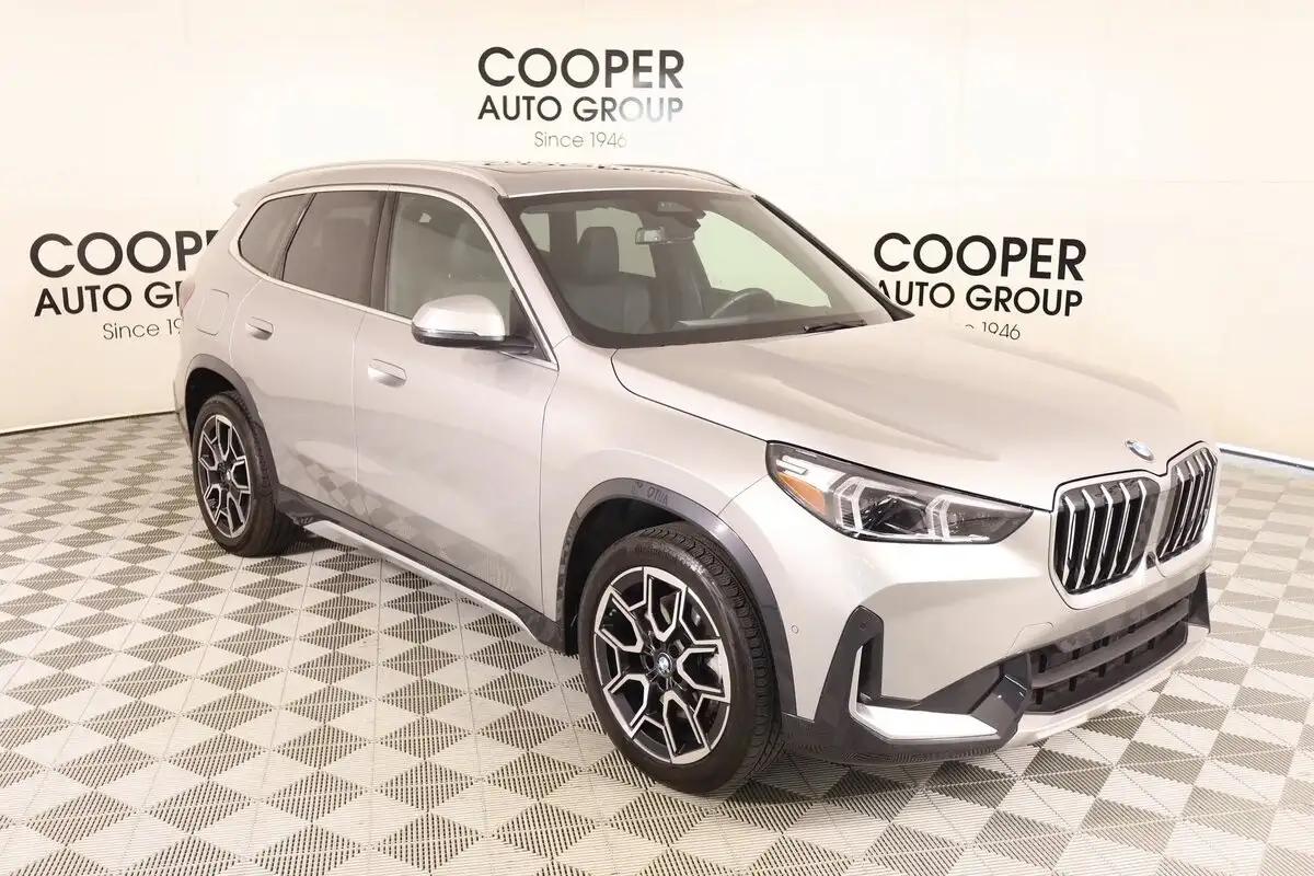 2026 BMW X1's photo