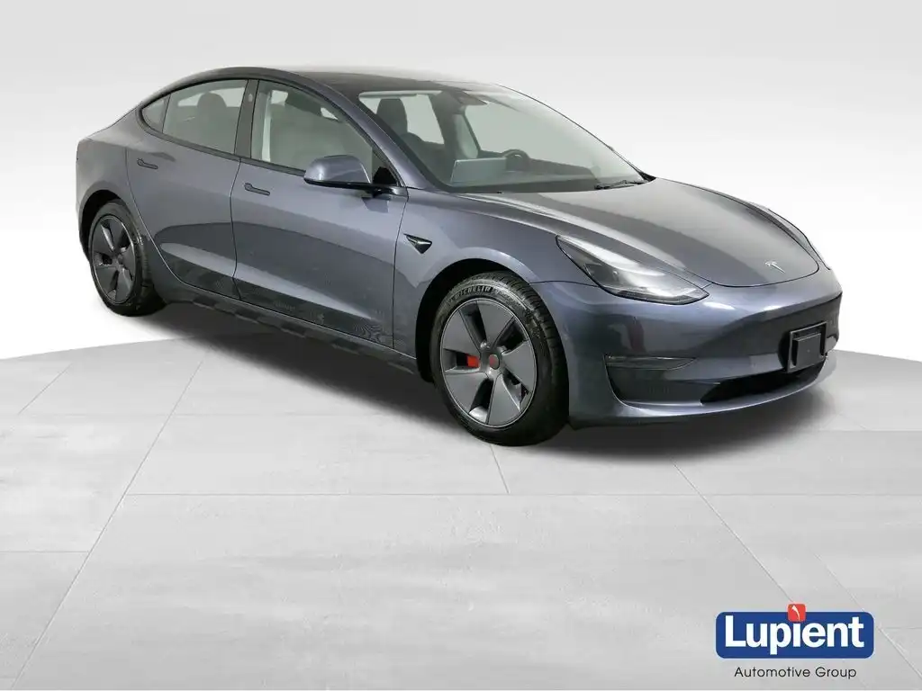 2022 Tesla Model 3 Long Range Dual Motor All-Wheel Drive's photo