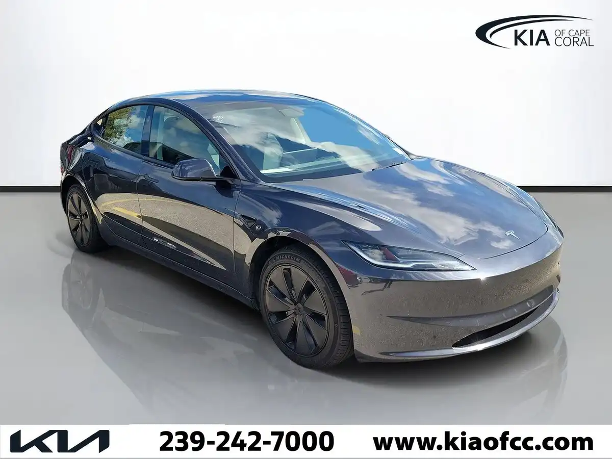 2025 Tesla Model 3 Long Range's photo