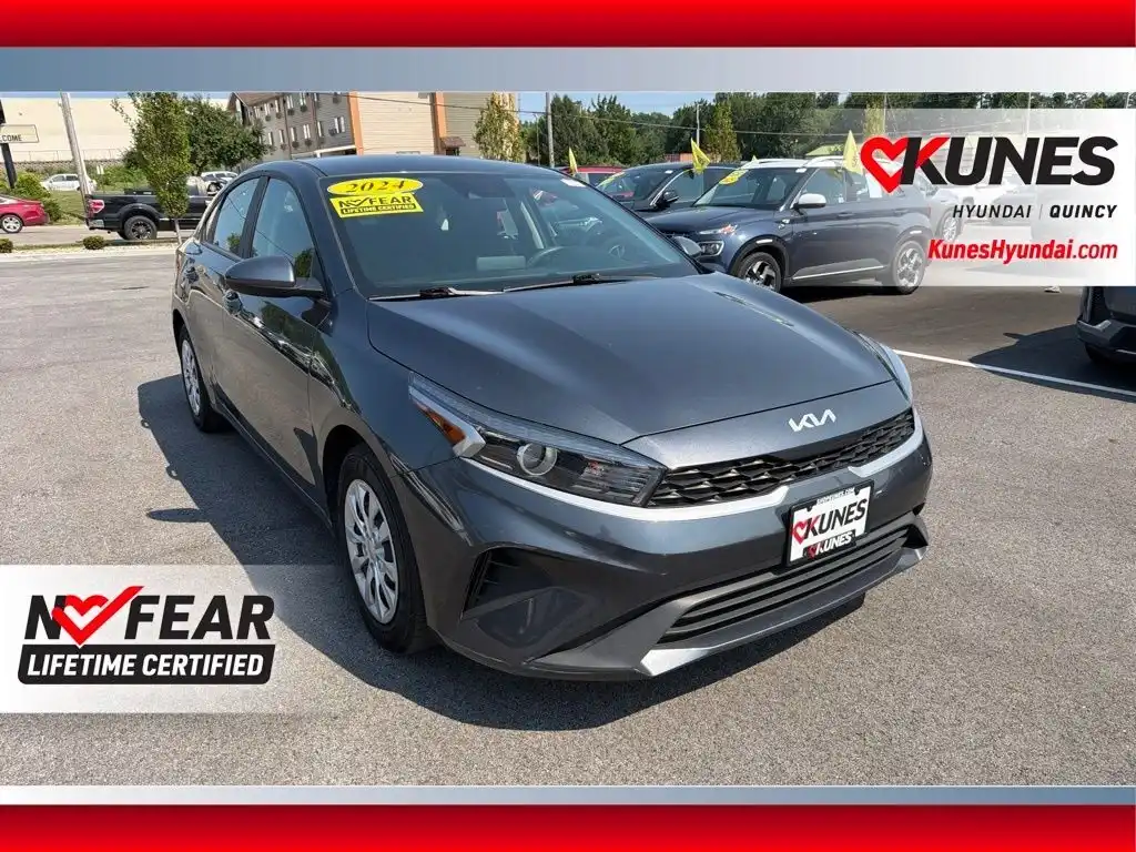 2024 Kia Forte LX AT's photo