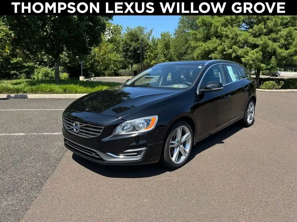 2016 Volvo V60 T5 Drive-E AWD Premier's photo