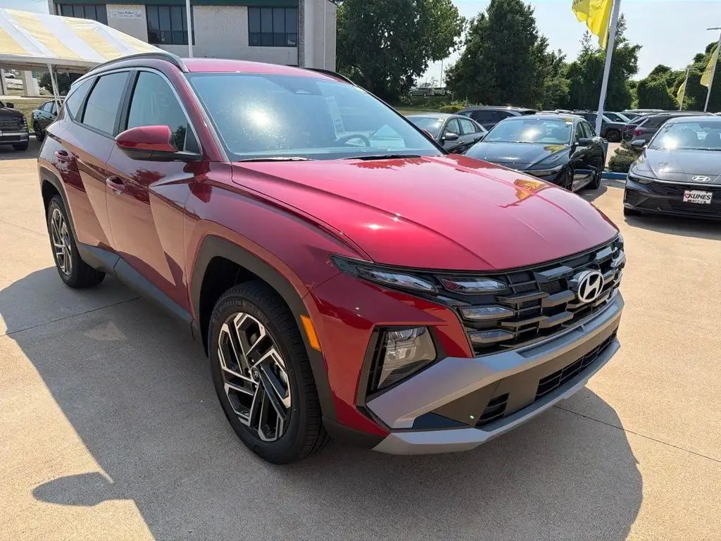 2026 Hyundai Tucson SEL Plus AWD's photo