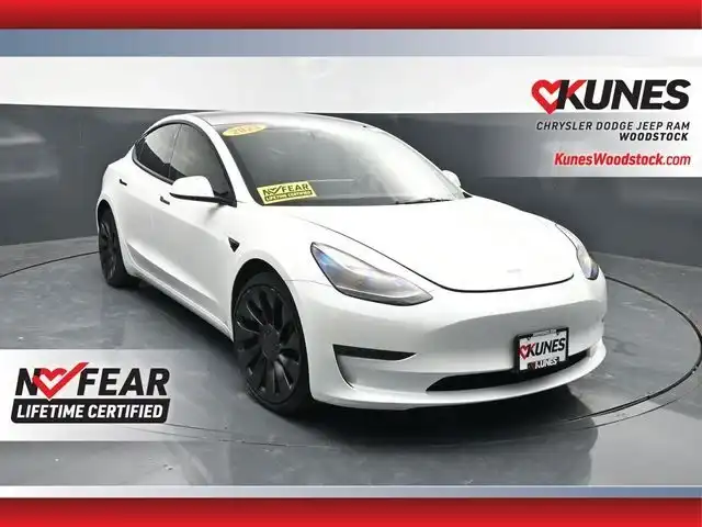 2023 Tesla Model 3 Performance's photo
