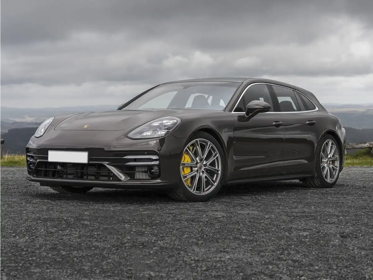 2023 Porsche Panamera 4S Sport Turismo's photo
