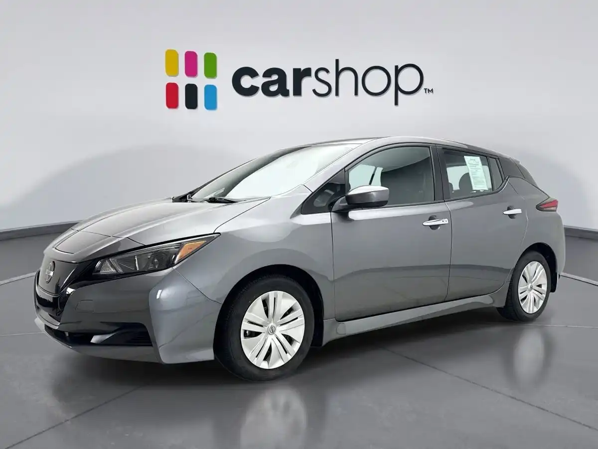 2023 Nissan Leaf S's photo