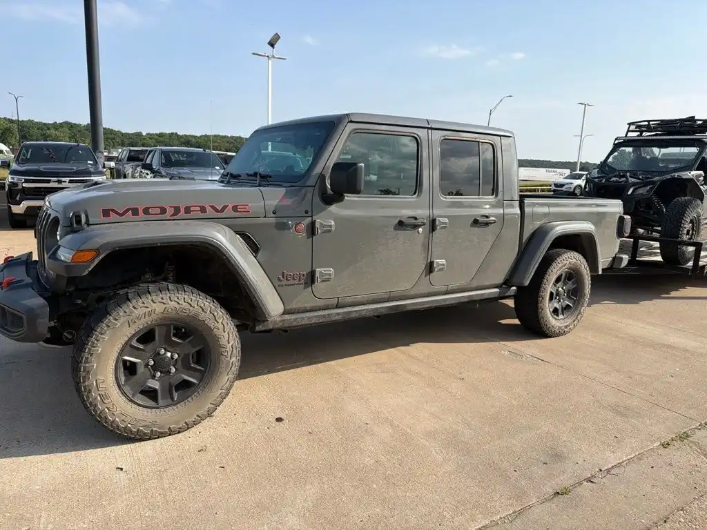 2023 Jeep Gladiator Mojave's photo