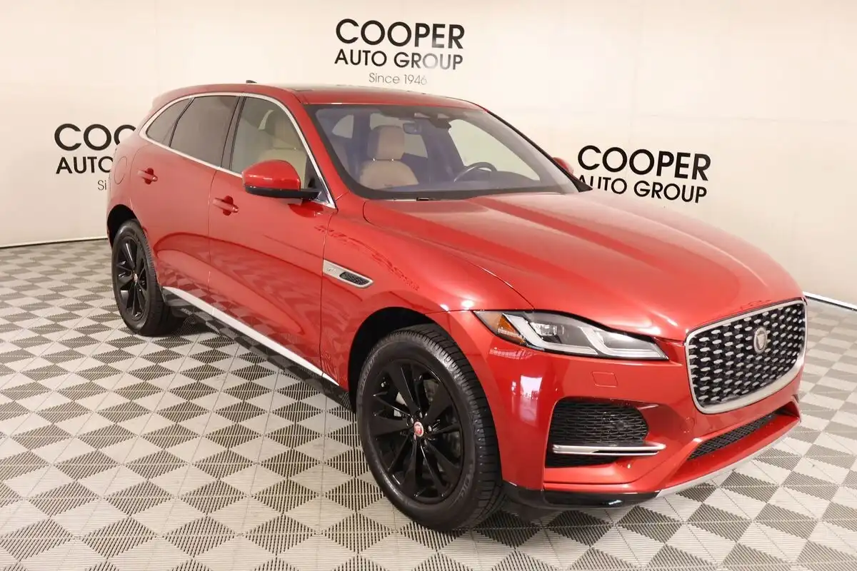2023 Jaguar F-PACE P250 S's photo