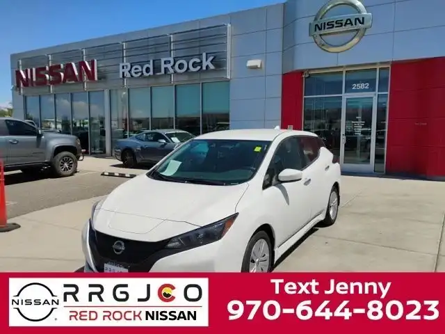 2025 Nissan Leaf S's photo