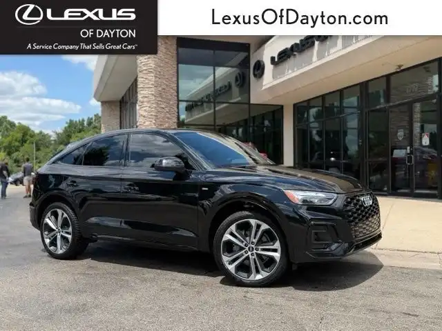 2023 Audi Q5 Sportback 45 Premium Plus's photo