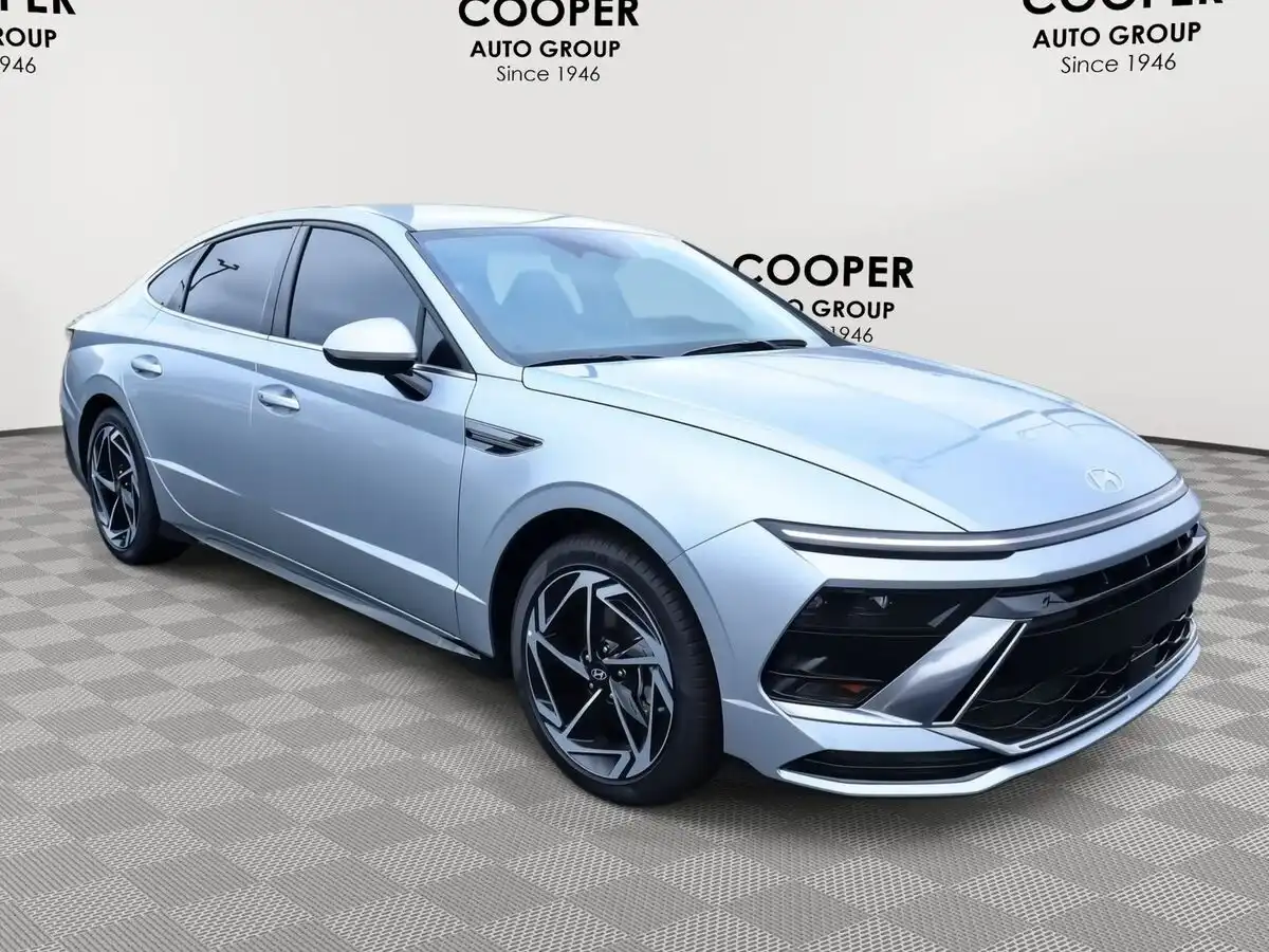 2026 Hyundai Sonata SEL AWD's photo