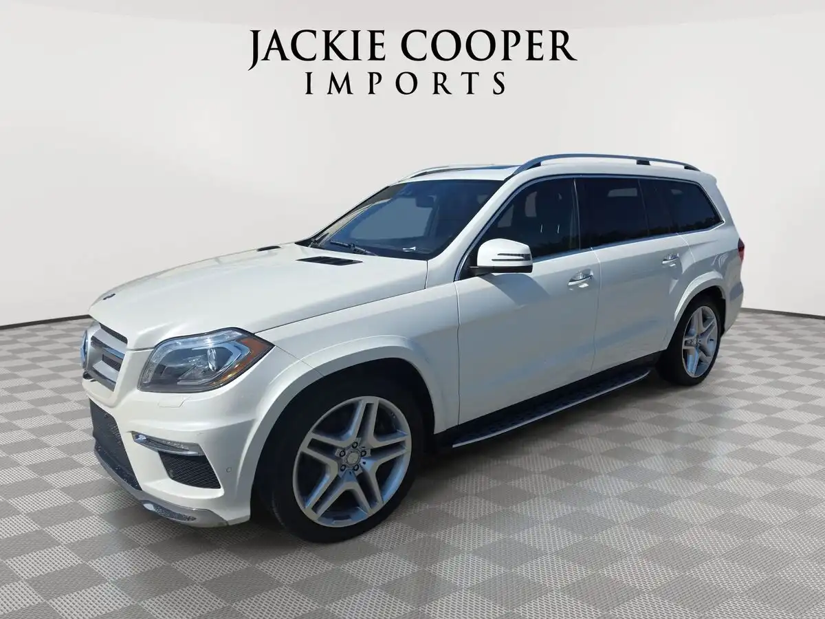 2015 Mercedes-Benz GL-Class GL550's photo