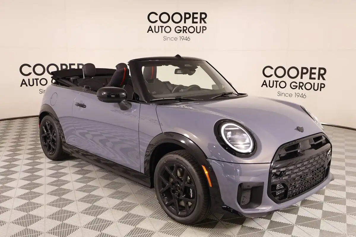 2026 MINI Convertible Cooper S's photo