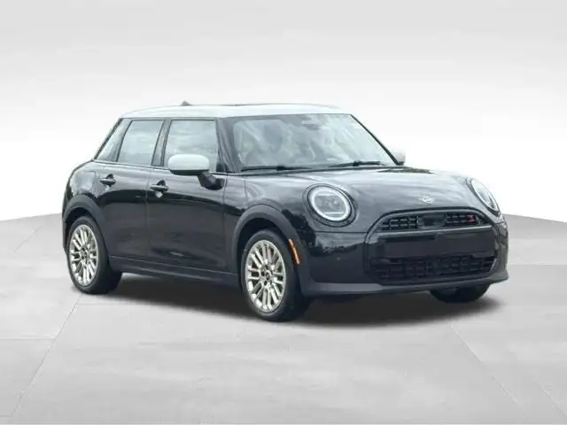 2026 MINI Hardtop Cooper S's photo