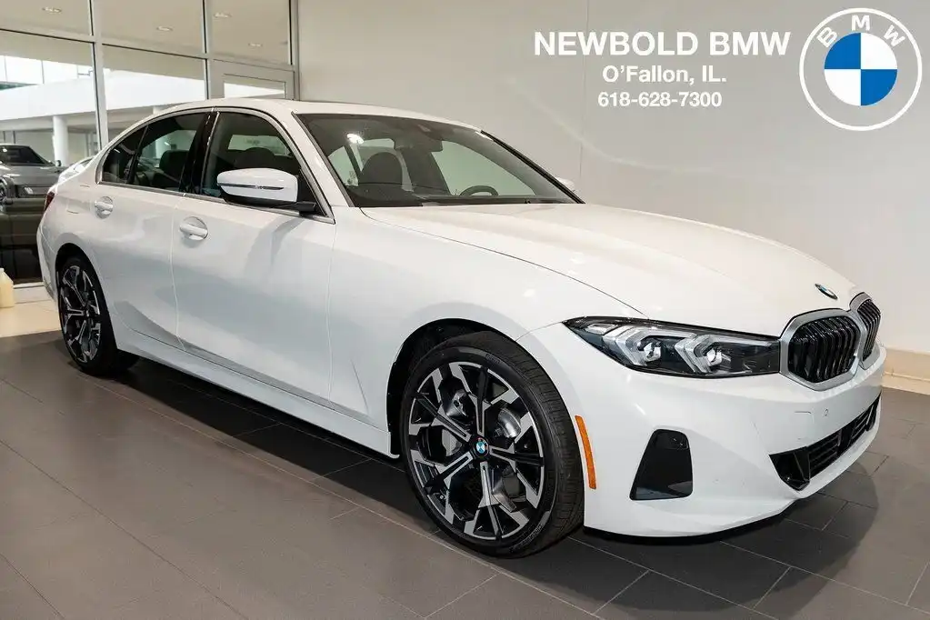 2025 BMW 3 Series 330i xDrive Sedan's photo