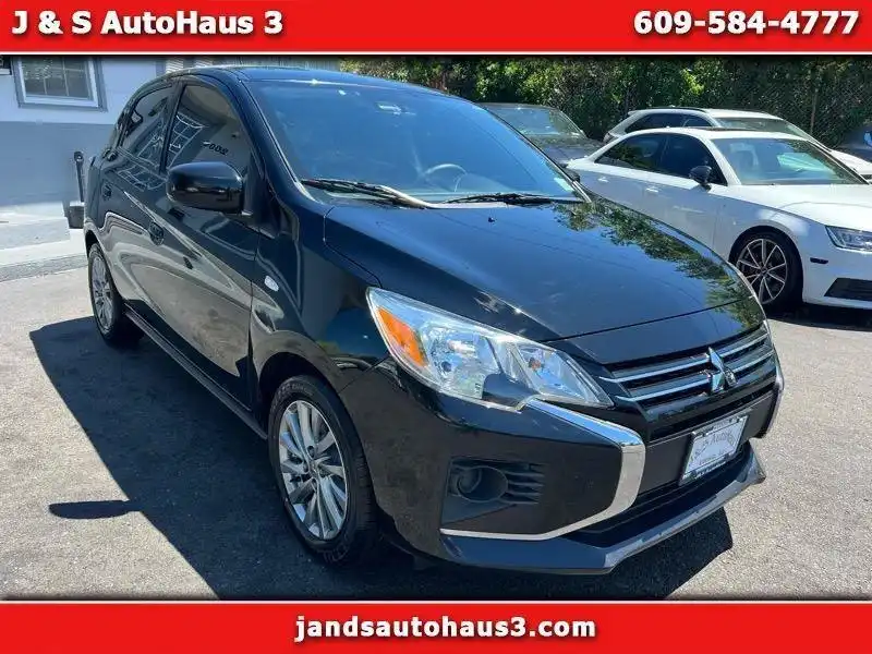 2024 Mitsubishi Mirage ES CVT's photo