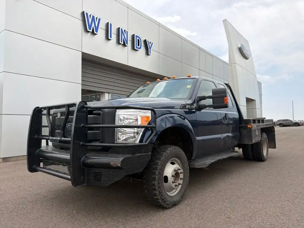 2016 Ford F-350 XL 4x4 SuperCab 162-In DRW's photo