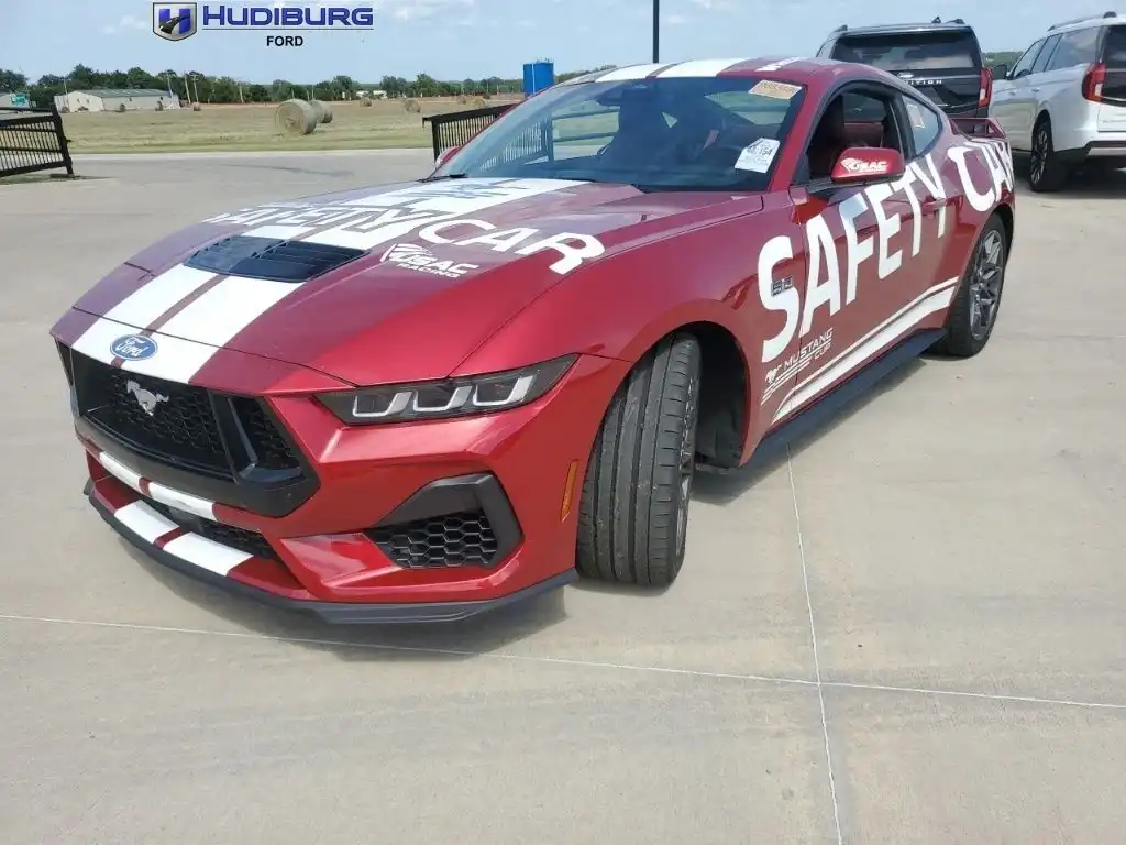 2024 Ford Mustang's photo