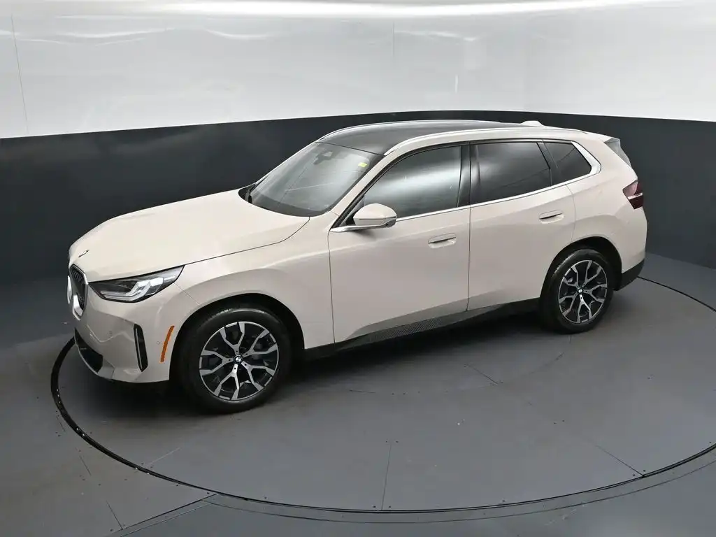 2025 BMW X3 30 xDrive's photo