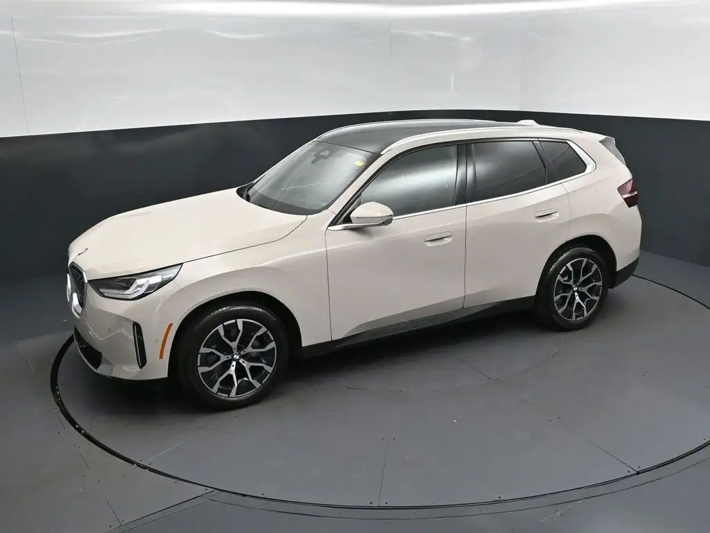 2025 BMW X3 30 xDrive's photo