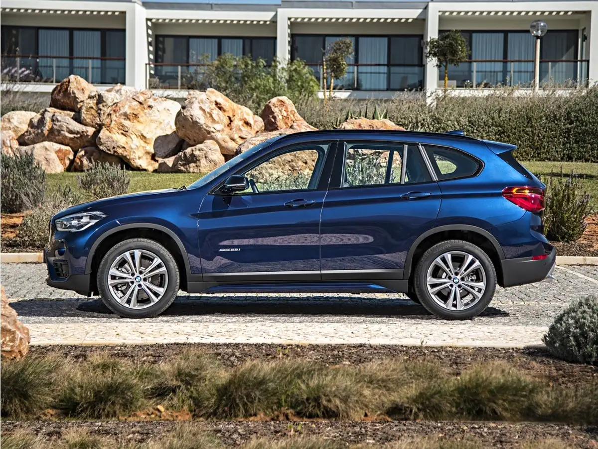 2018 BMW X1 xDrive28i's photo