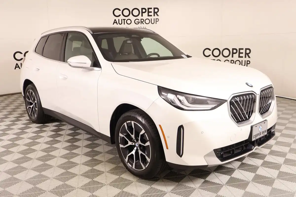 2025 BMW X3 30 xDrive's photo