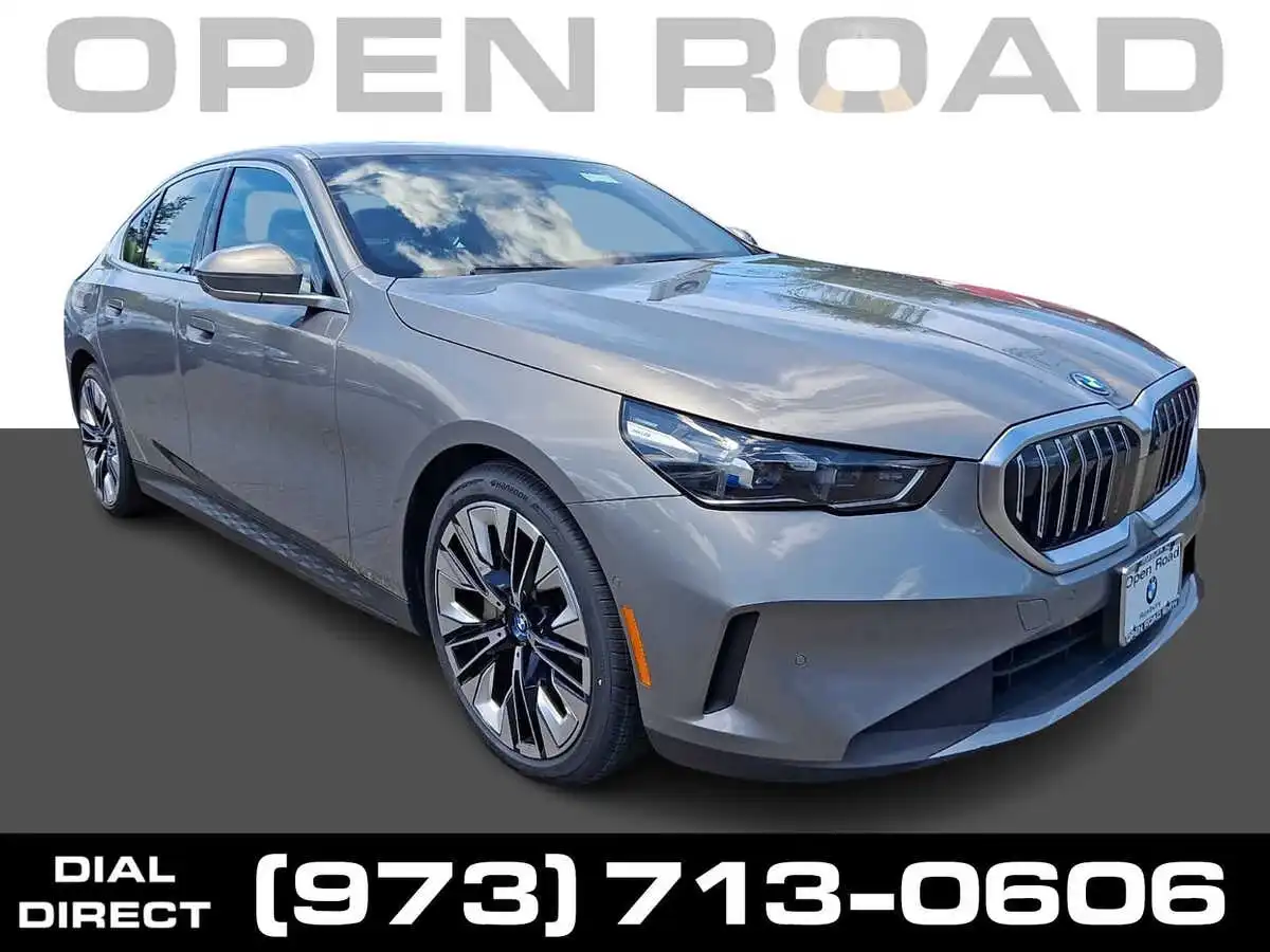 2025 BMW i5 xDrive40 Sedan's photo