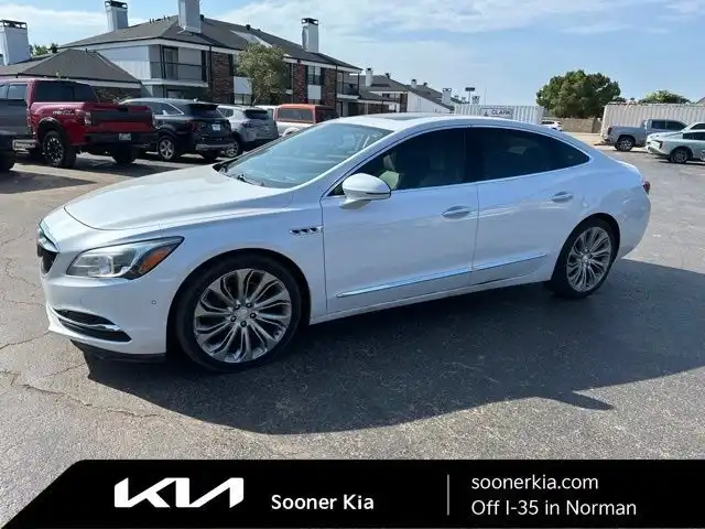 2018 Buick LaCrosse Premium's photo