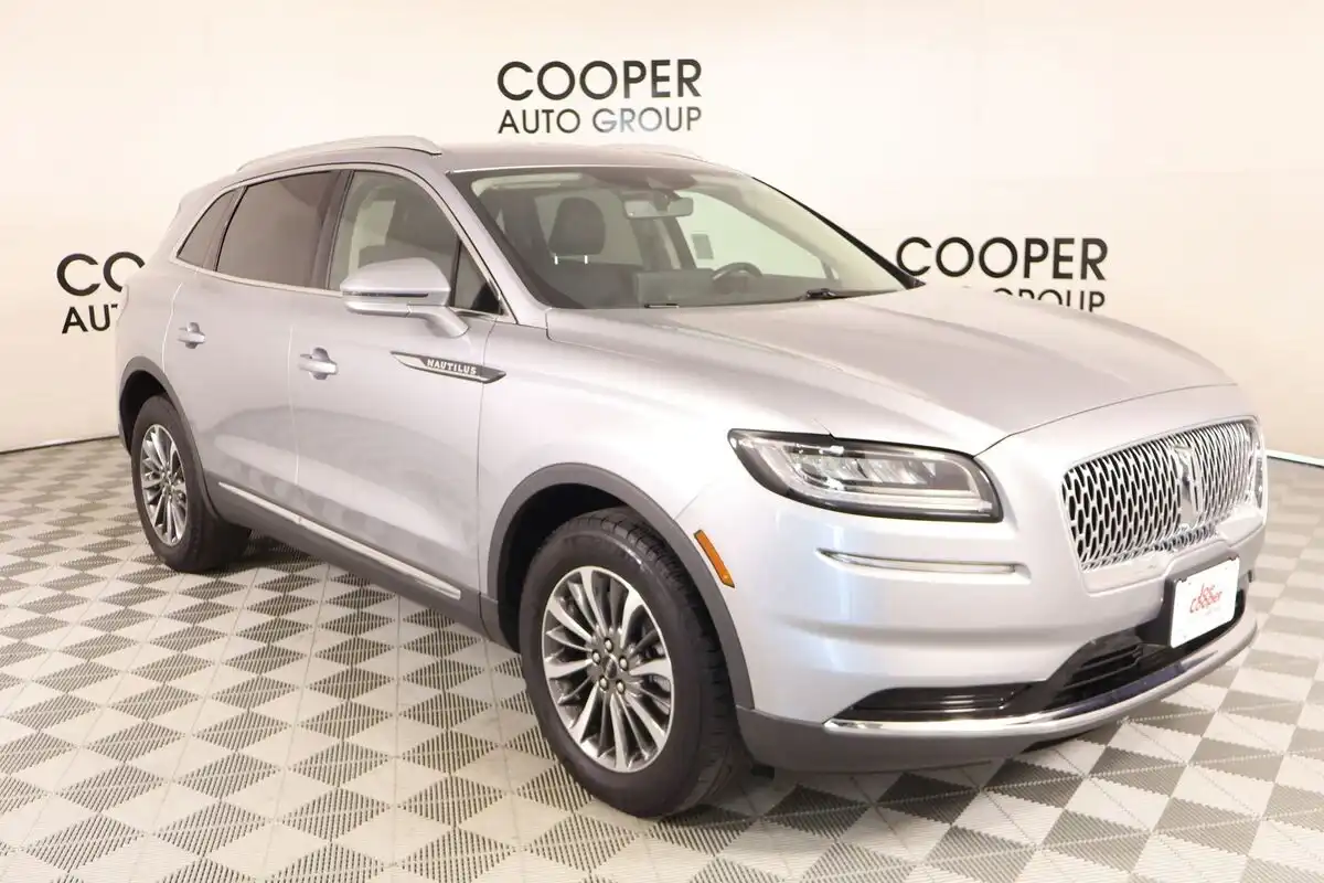 2023 Lincoln Nautilus AWD's photo