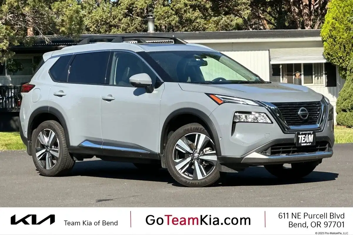 2021 Nissan Rogue Platinum AWD's photo