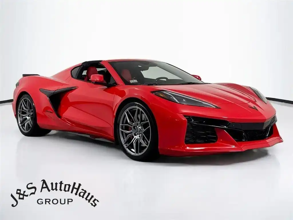 2025 Chevrolet Corvette Z06 Coupe 3LZ's photo
