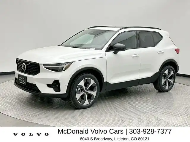 2026 Volvo XC40 B5 Plus Dark AWD's photo