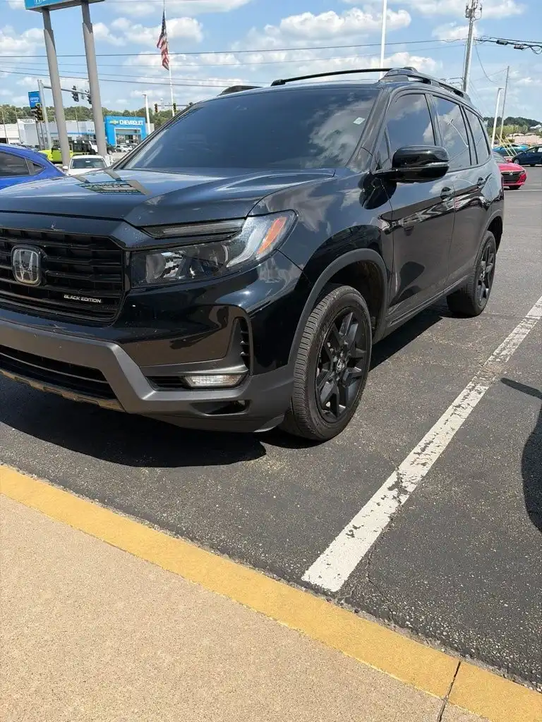 2024 Honda Passport 3.5 Black Edition 4WD Auto's photo