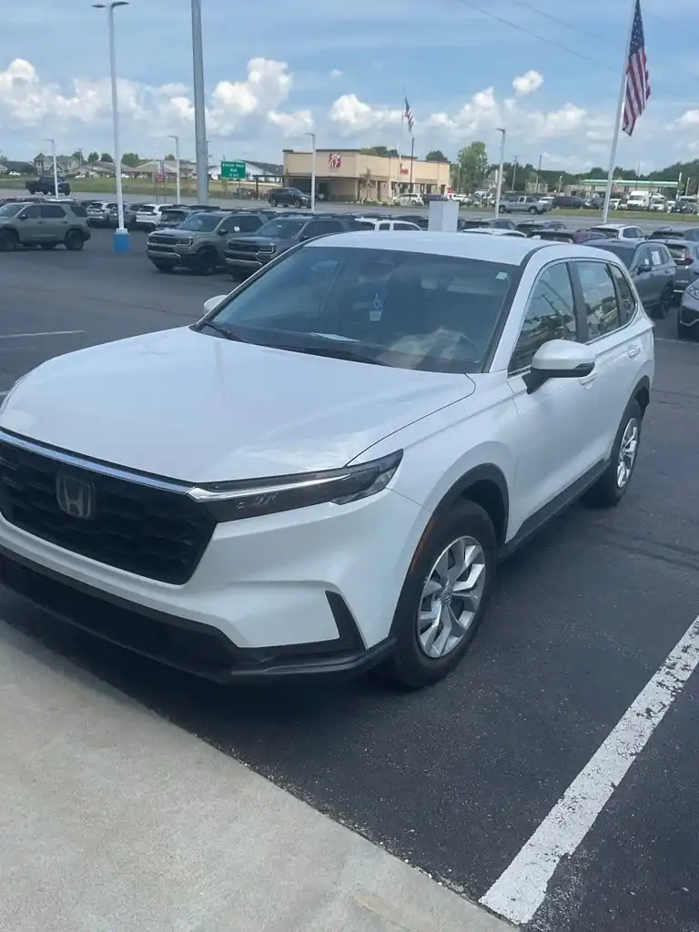 2023 Honda CR-V LX AWD's photo