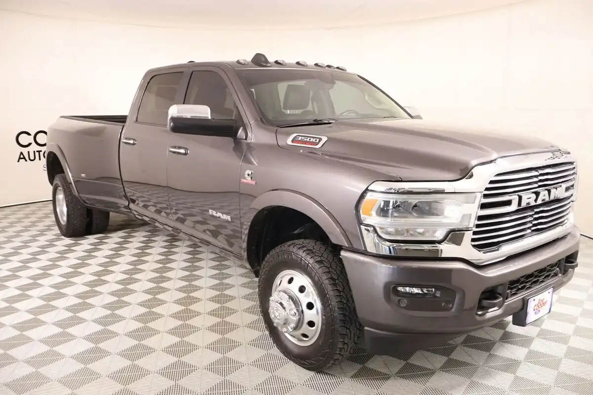 2022 RAM 3500 Laramie 4X4 Crew Cab LWB's photo